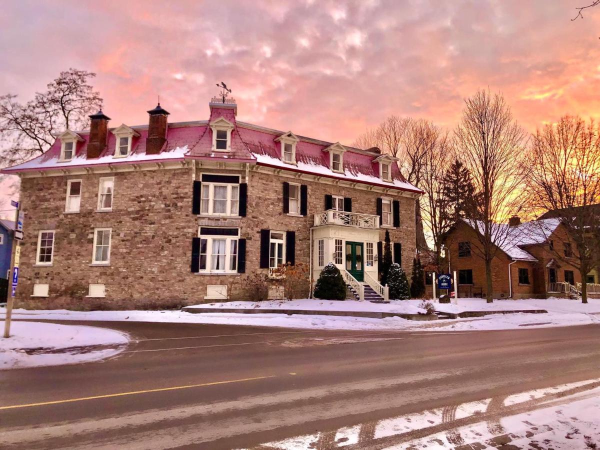 Chrysler House Bed & Breakfast Gananoque Exterior photo